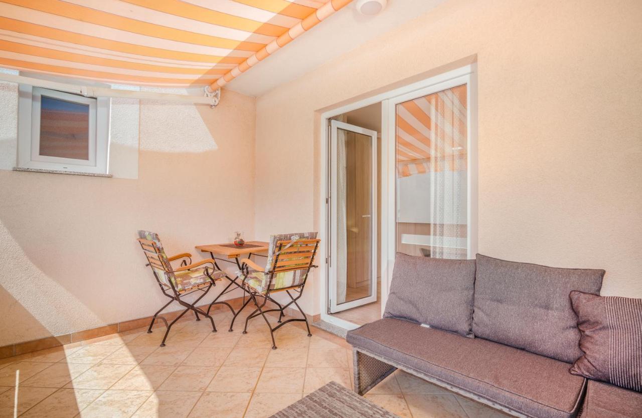 Apartment Stella Di Mare Krk Town Eksteriør billede