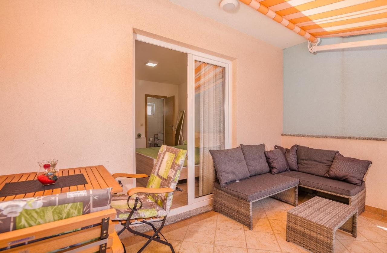 Apartment Stella Di Mare Krk Town Eksteriør billede